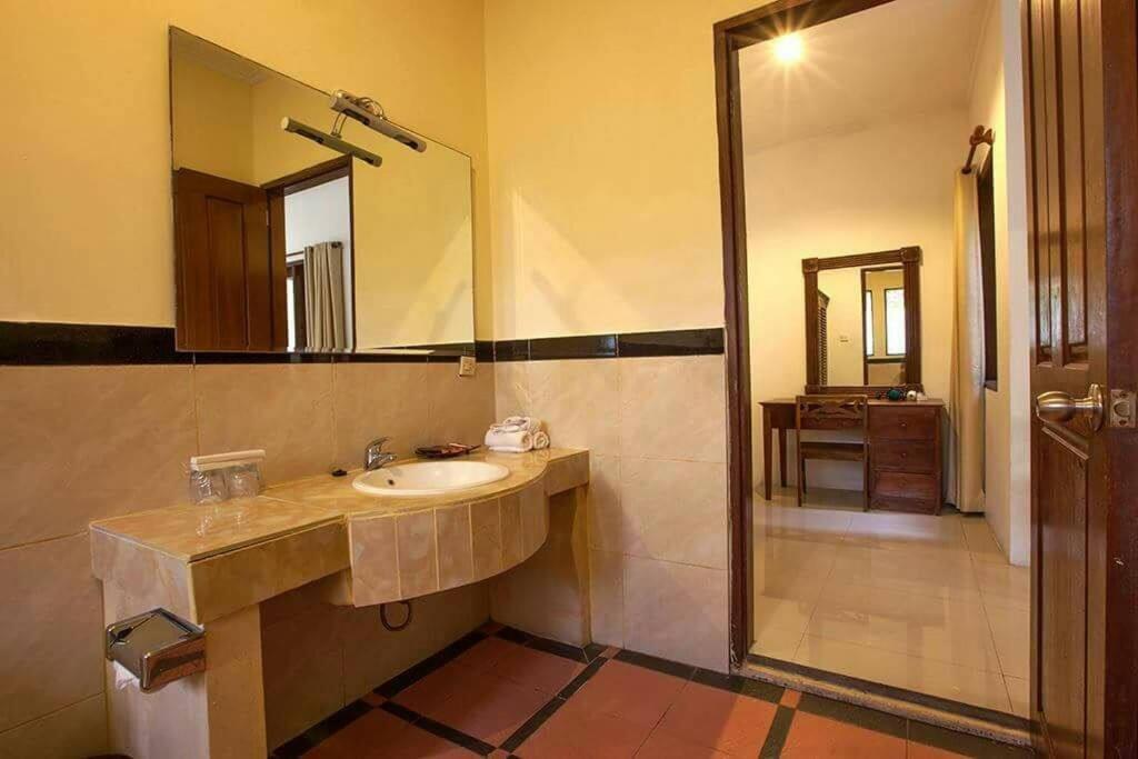 Clasic Private Pool In